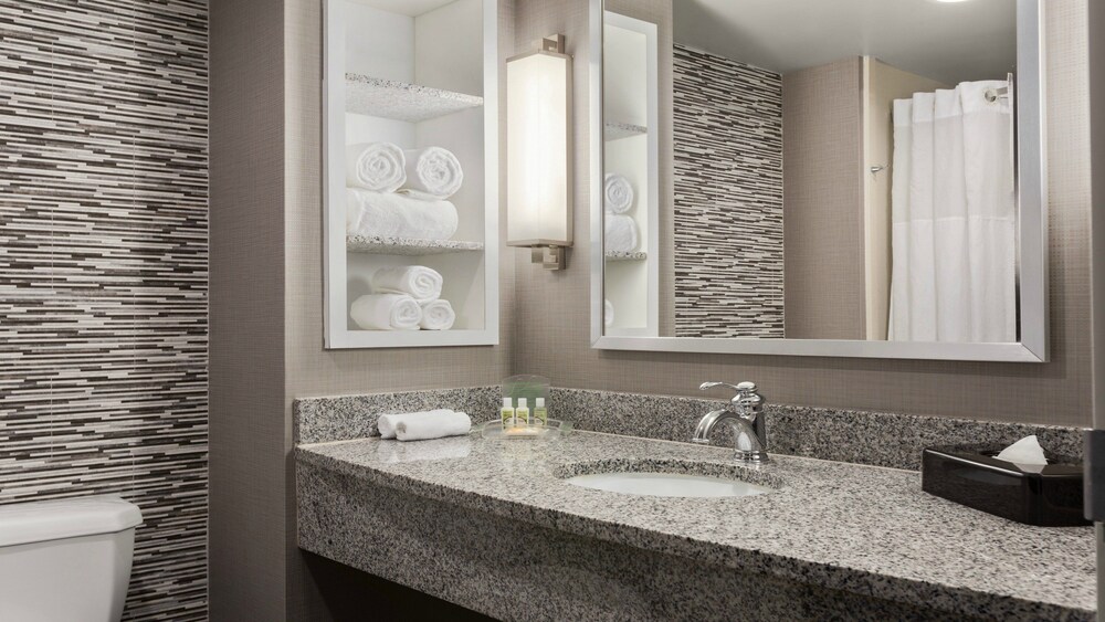 holiday inn hotel and suites williamsburg historic gateway by ihg