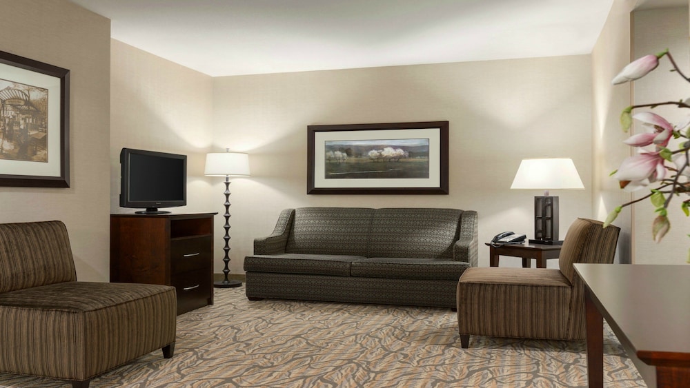 holiday inn hotel and suites williamsburg historic gateway by ihg