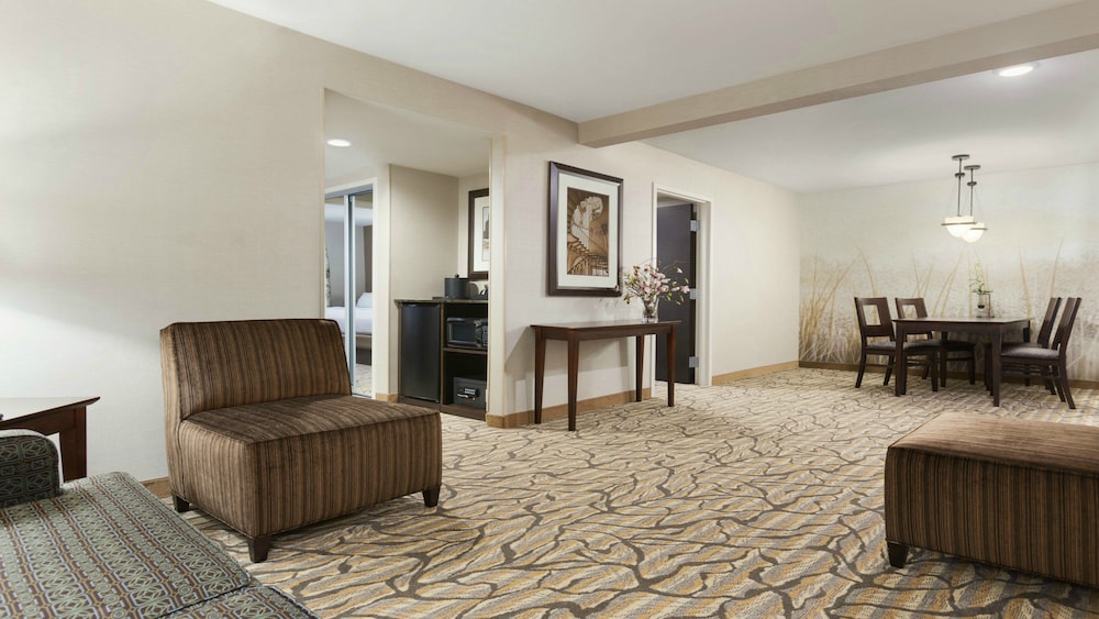holiday inn hotel and suites williamsburg historic gateway by ihg