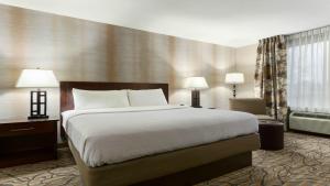 holiday inn hotel and suites williamsburg historic gateway by ihg