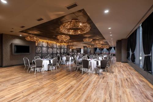 hilton garden inn pittsburgh downtown