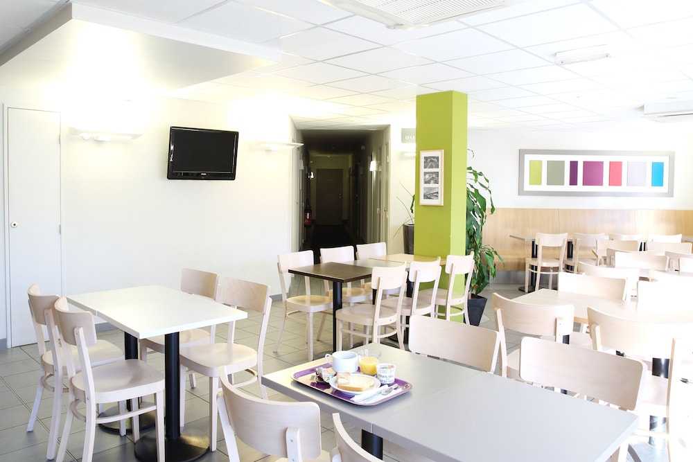 B&B Hotel Aix-En-Provence Le Tholonet,Bouches-Du-Rhône>>Aix-En-Provence,2 star