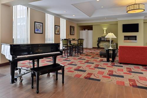 holiday inn new london mystic area by ihg