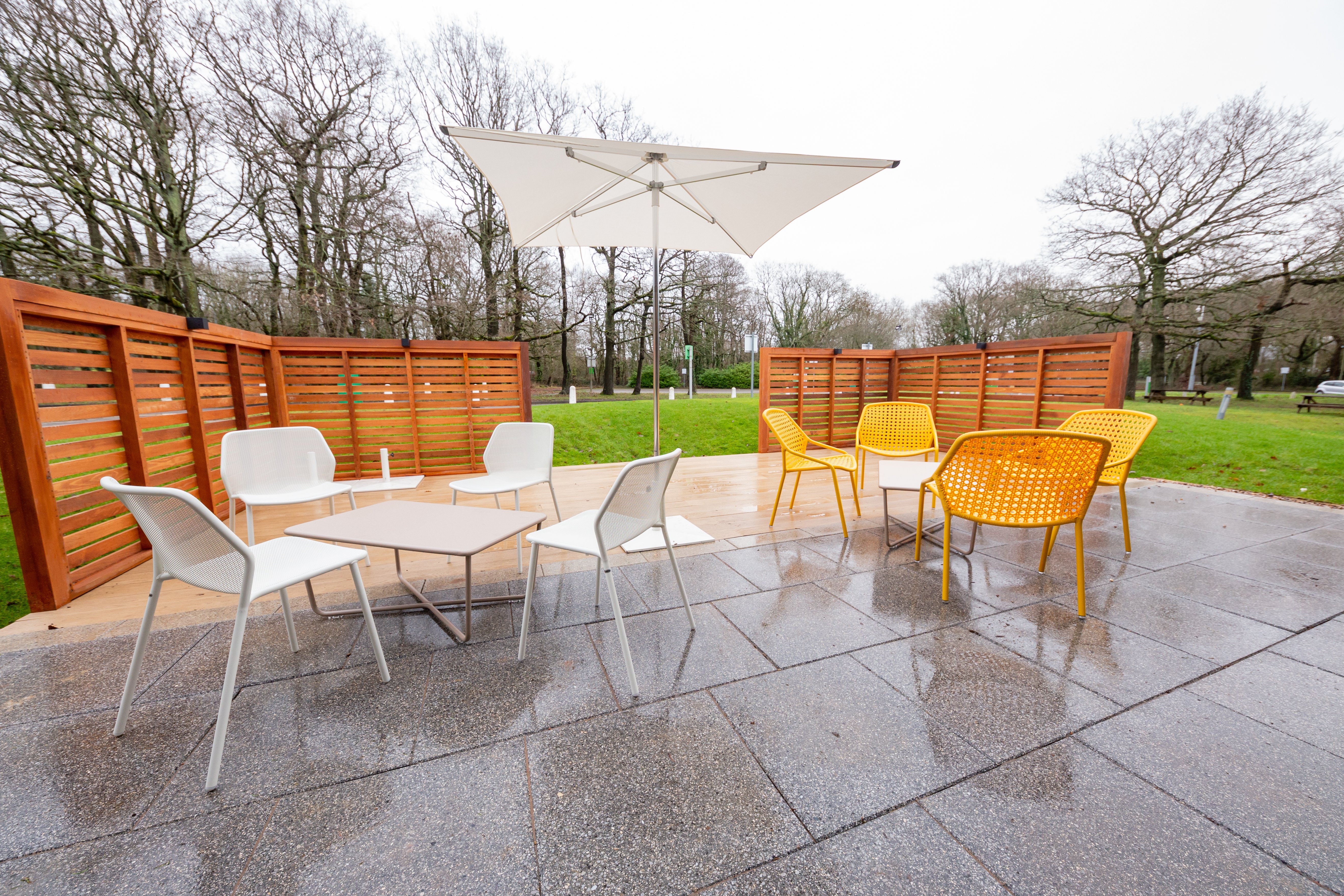 holiday inn newport by ihg