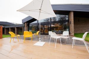 holiday inn newport by ihg