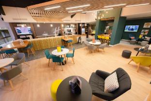 holiday inn newport by ihg