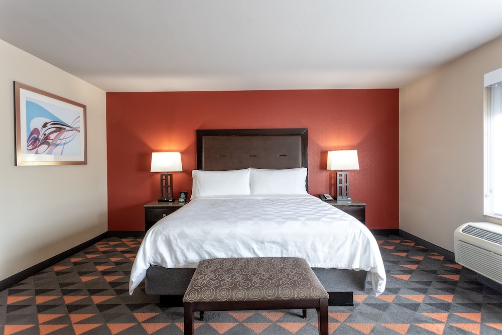 holiday inn oceanside camp pendleton area by ihg