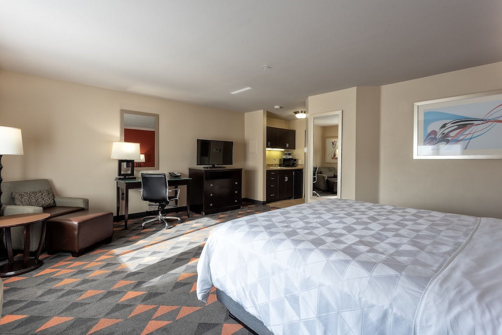 holiday inn oceanside camp pendleton area by ihg