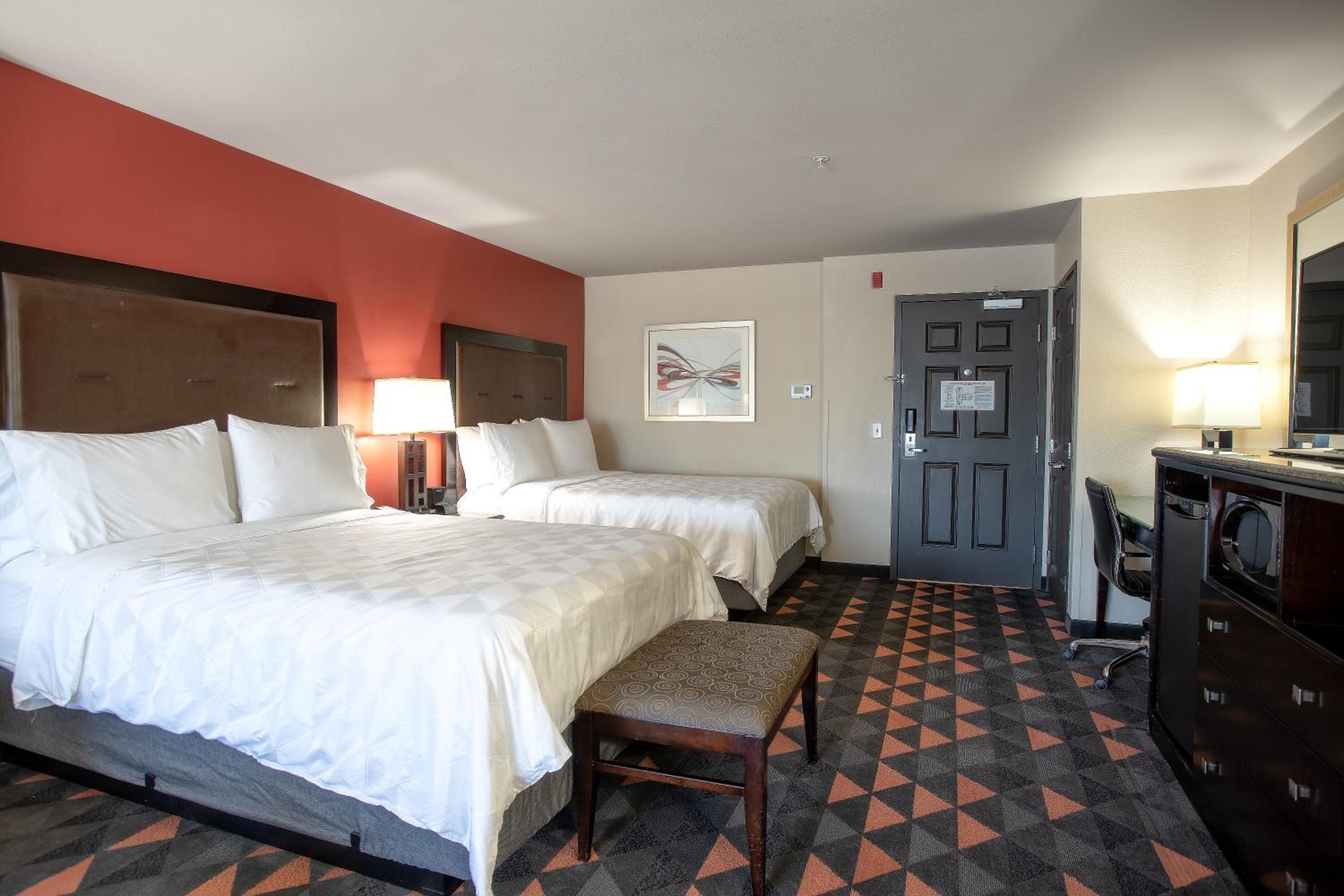 holiday inn oceanside camp pendleton area by ihg
