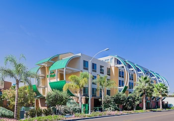 Holiday Inn Oceanside Camp Pendleton Area By Ihg,San Diego>>Oceanside,3 star