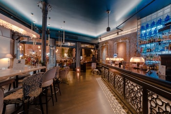 xenon inn