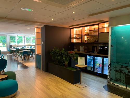 holiday inn paris montmartre by ihg