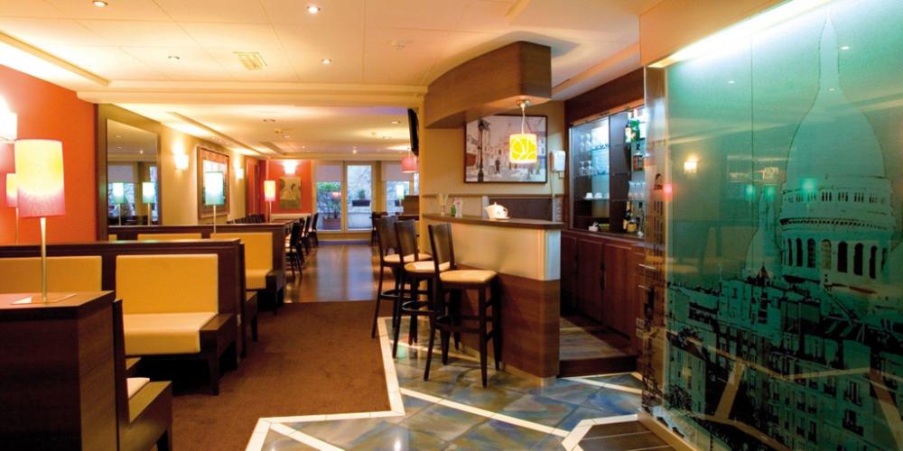 holiday inn paris montmartre by ihg