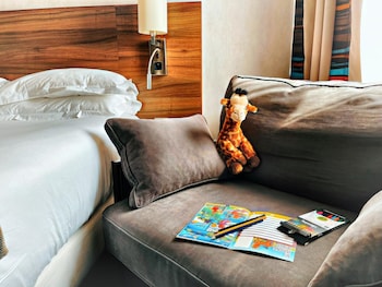 holiday inn paris montmartre by ihg