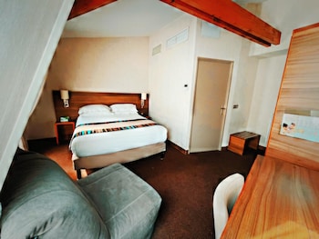 holiday inn paris montmartre by ihg