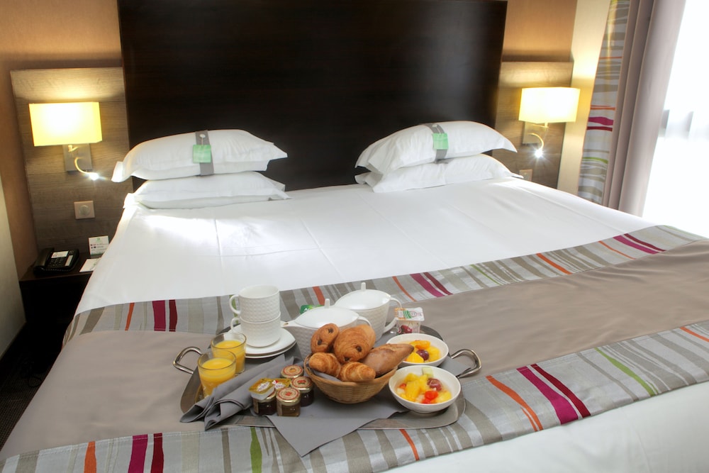 holiday inn paris montmartre by ihg