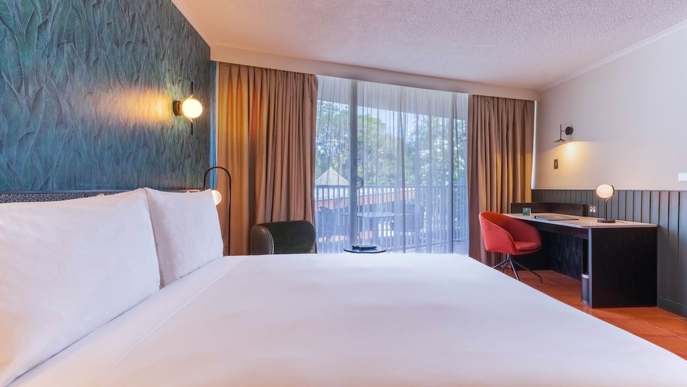 holiday inn port moresby by ihg