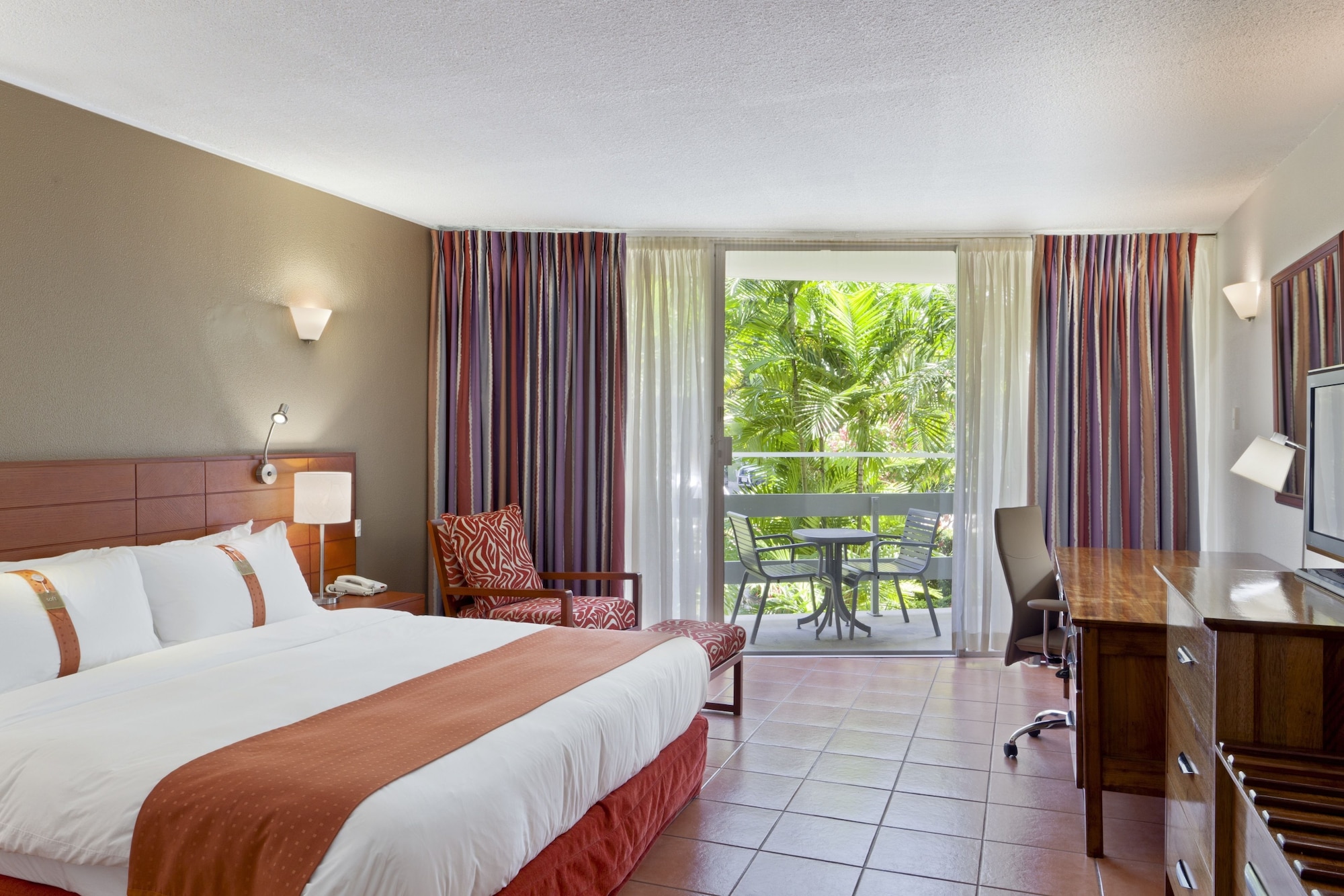 holiday inn port moresby by ihg