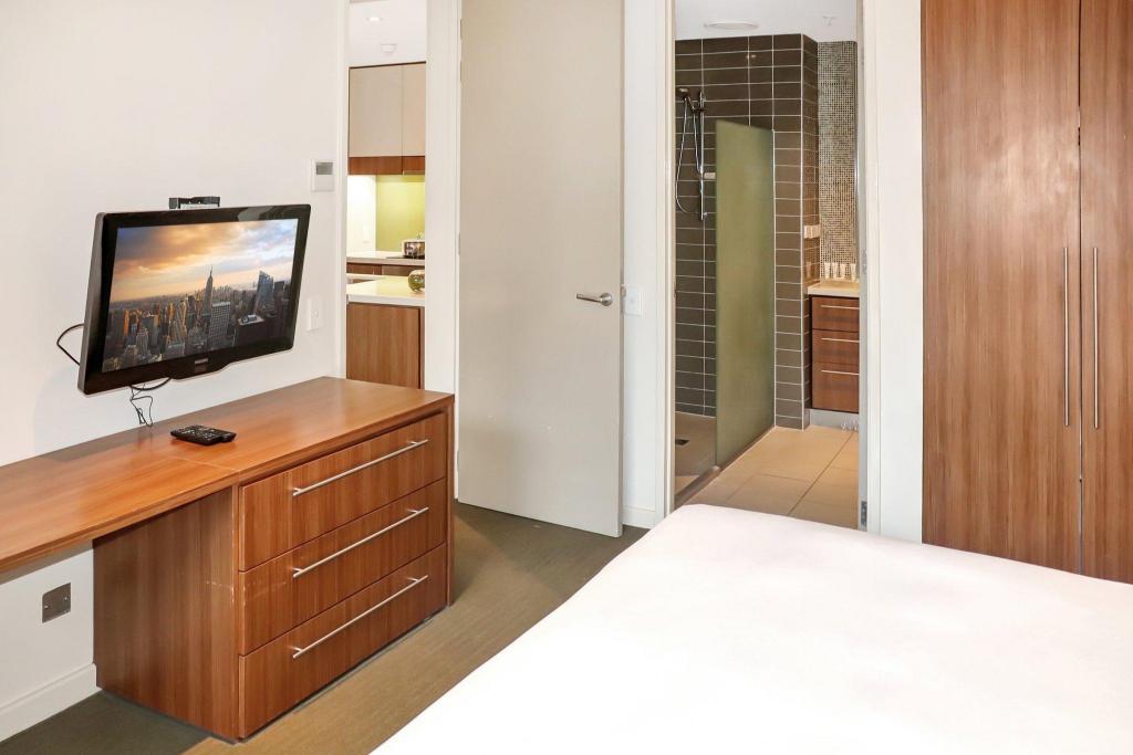 holiday inn port moresby by ihg
