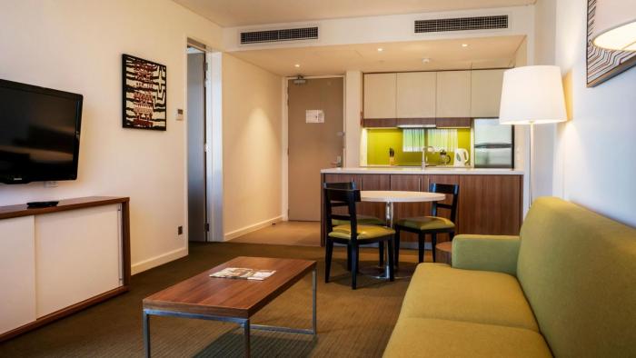 holiday inn port moresby by ihg