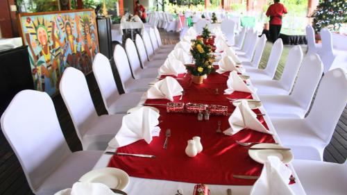 holiday inn port moresby by ihg