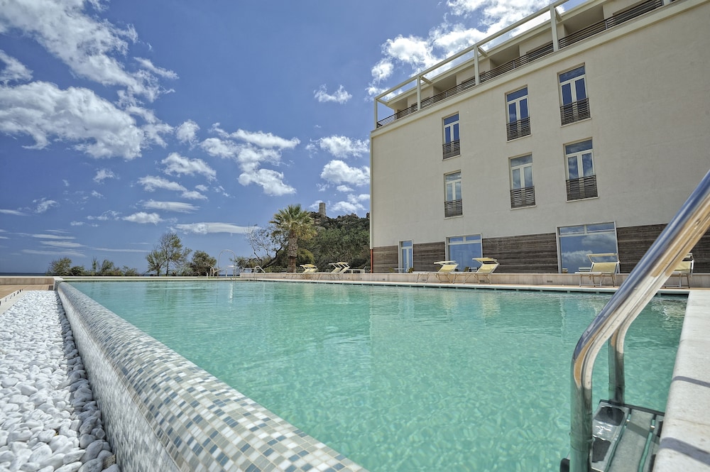 hotel club torre salinas adults only