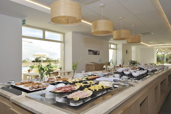 hotel club torre salinas adults only
