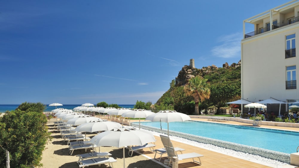 hotel club torre salinas adults only