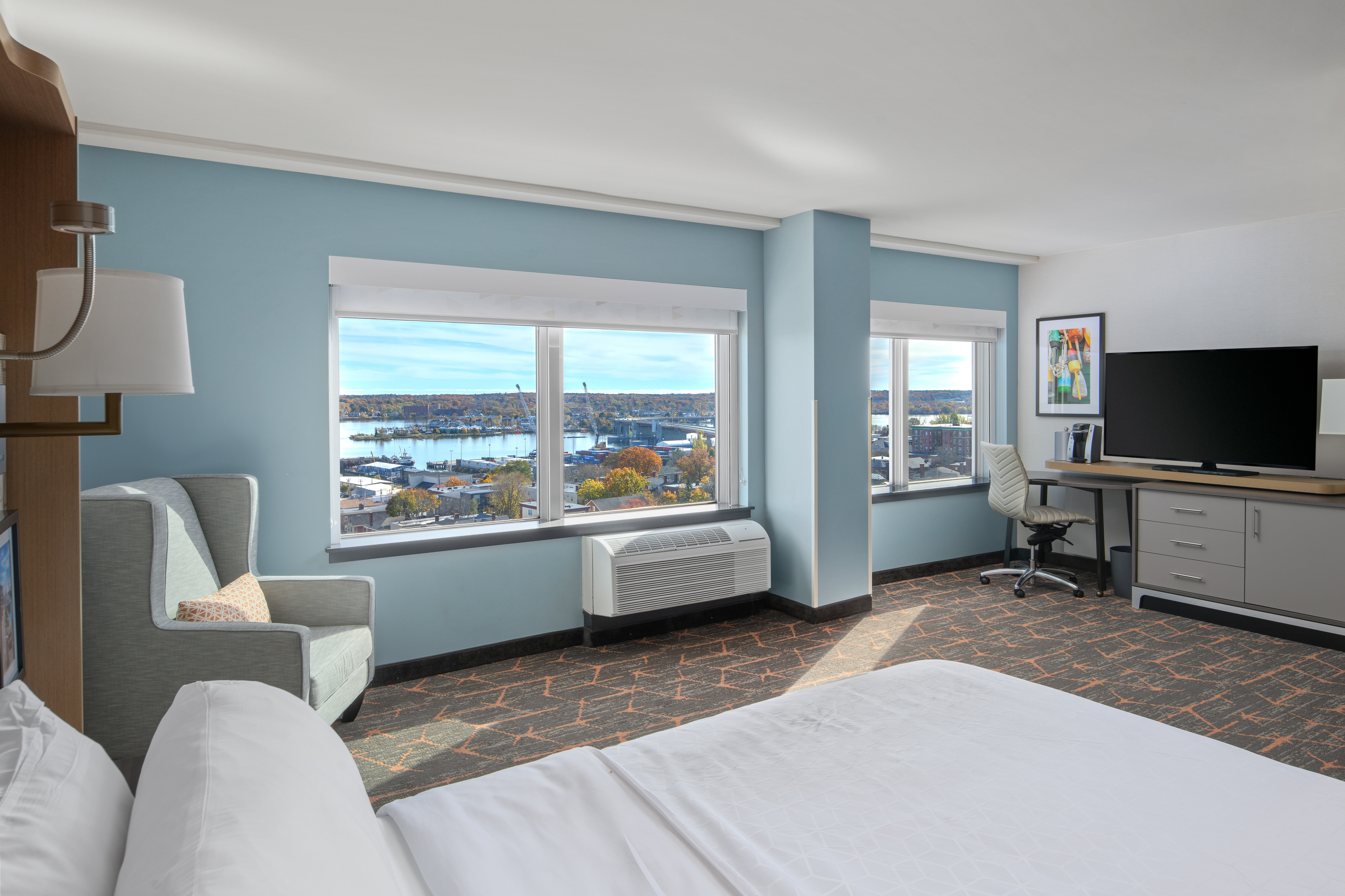 holiday inn portland by the bay by ihg