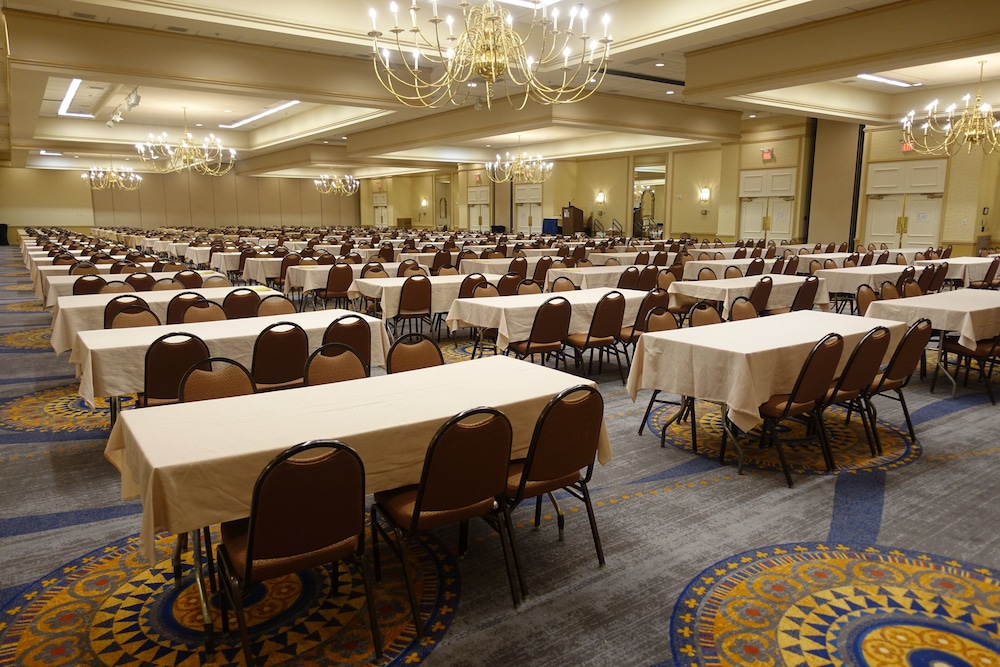 holiday inn portland by the bay by ihg
