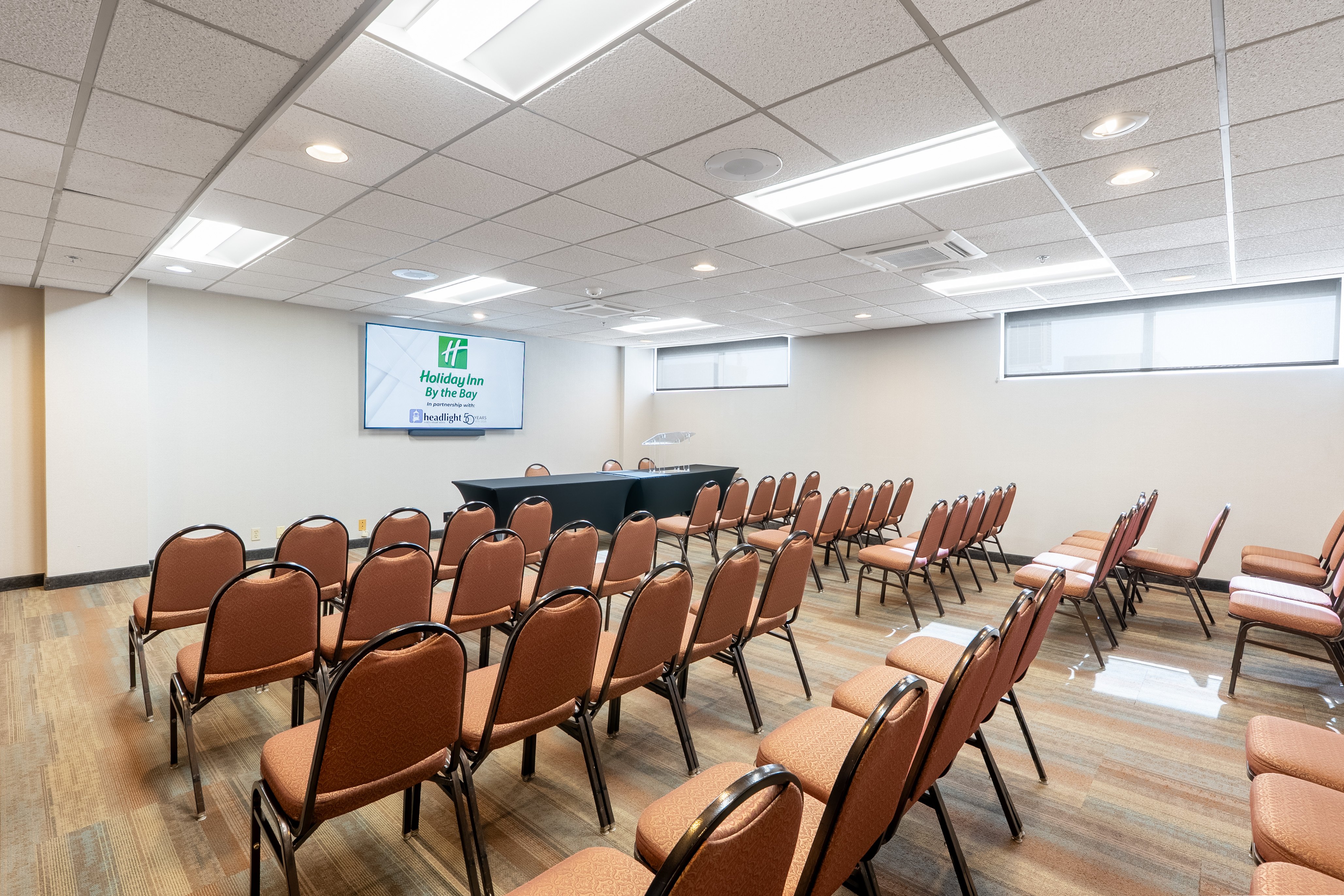 holiday inn portland by the bay by ihg