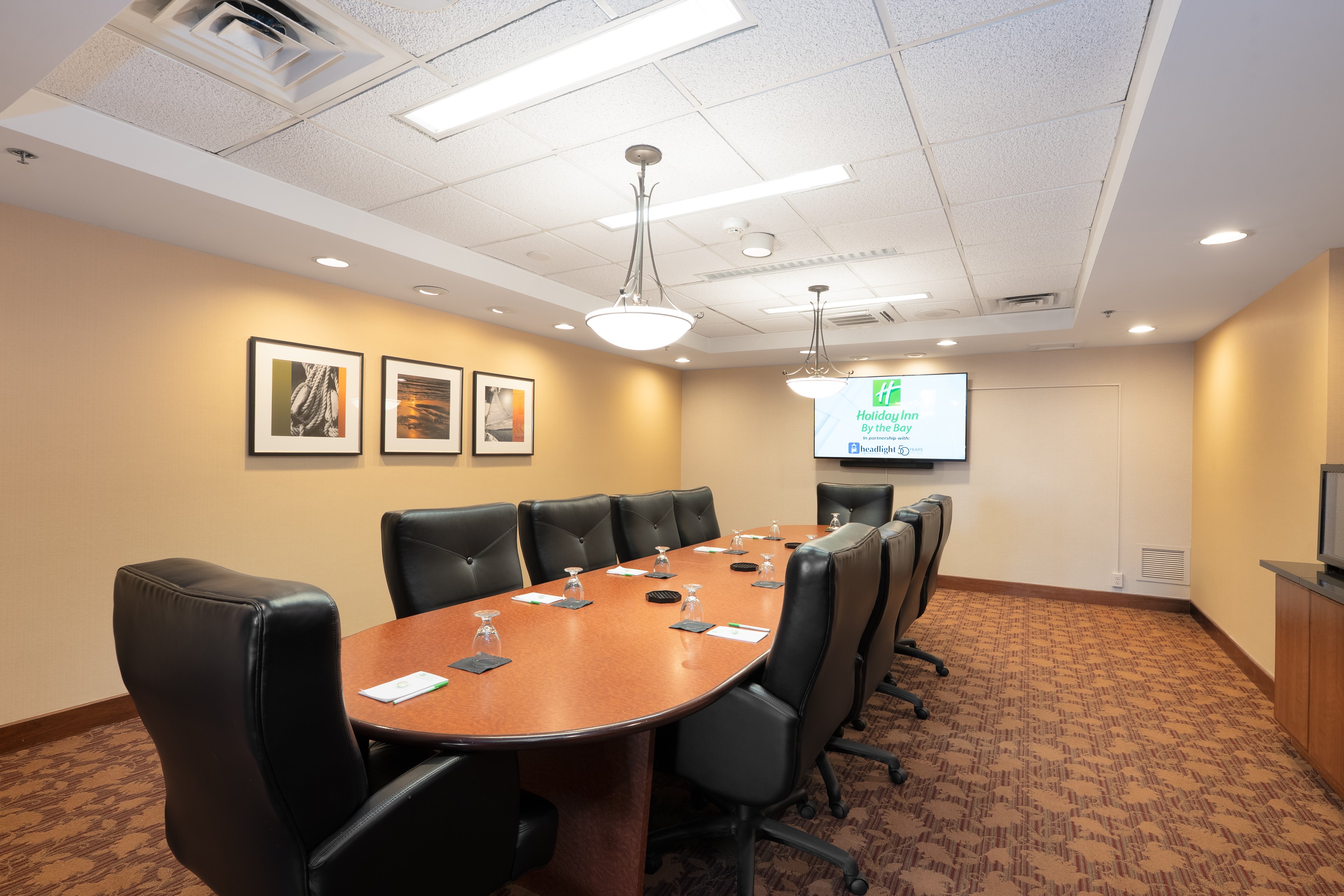 holiday inn portland by the bay by ihg