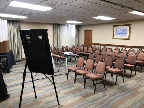 holiday inn portland by the bay by ihg