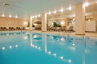 holiday inn portland by the bay by ihg