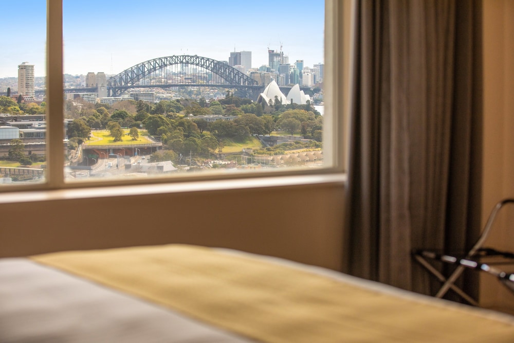 holiday inn sydney potts point by ihg
