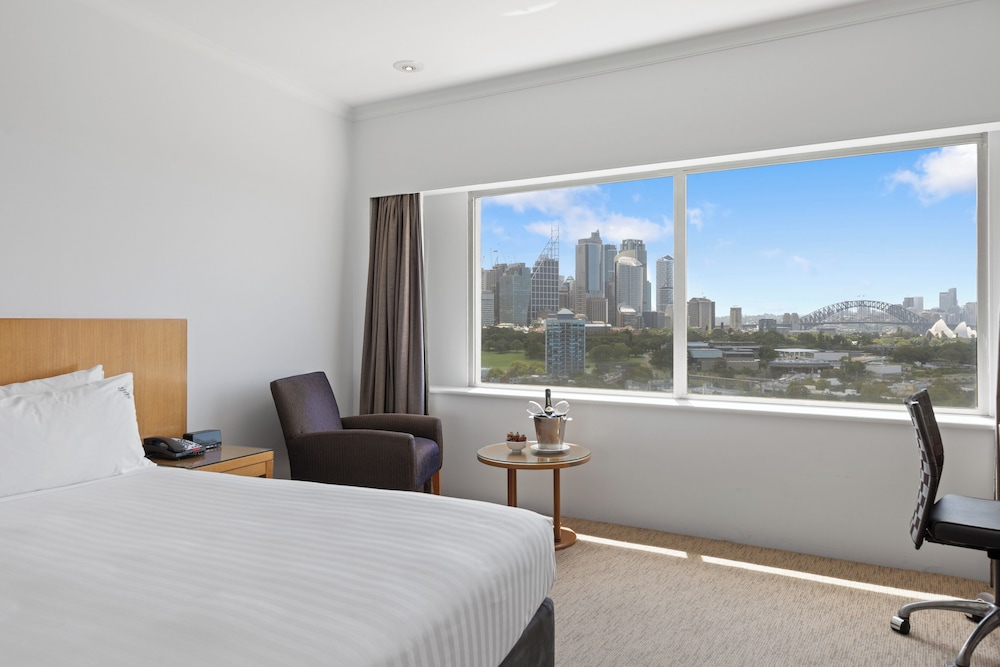 holiday inn sydney potts point by ihg