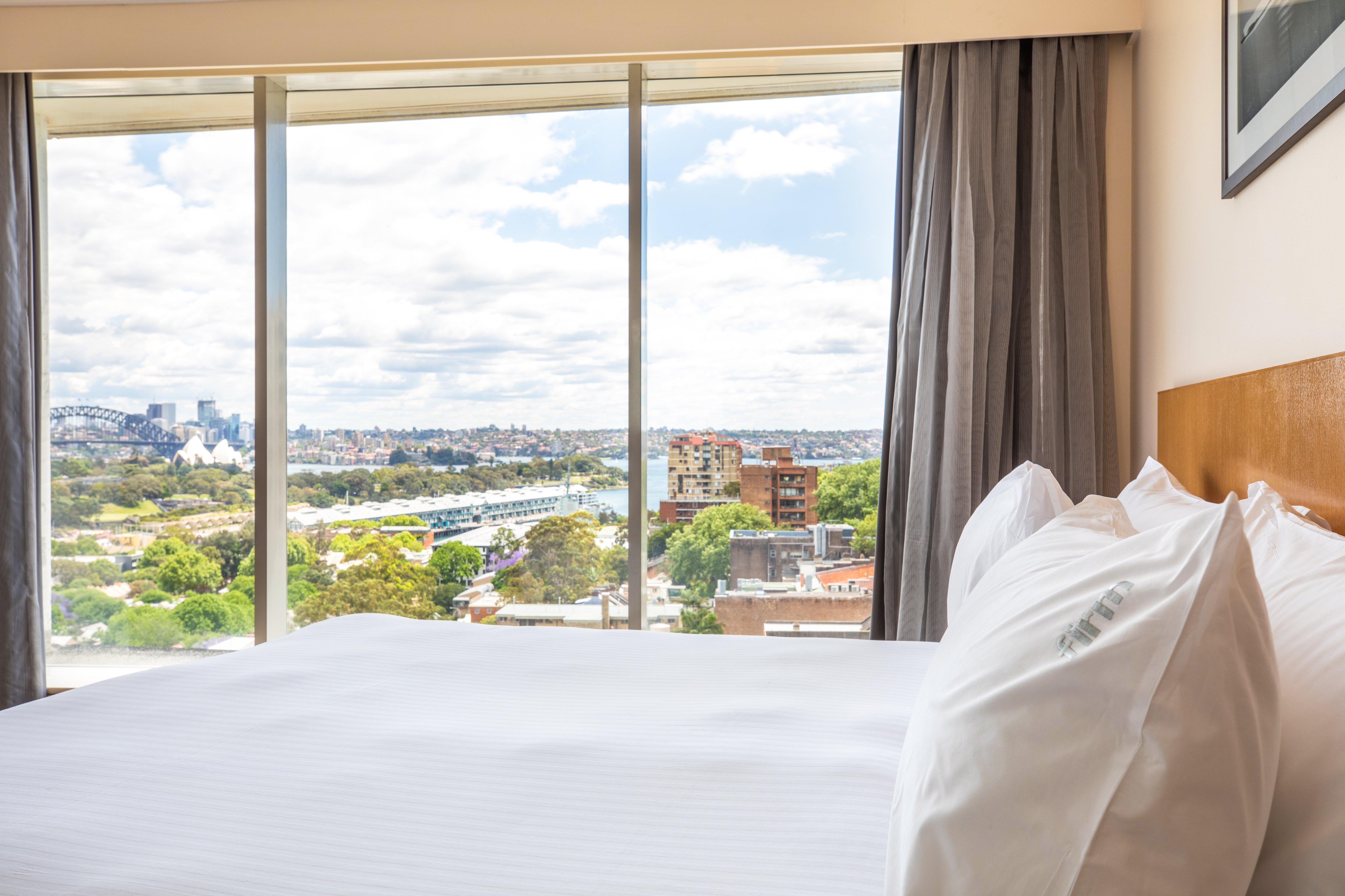 holiday inn sydney potts point by ihg