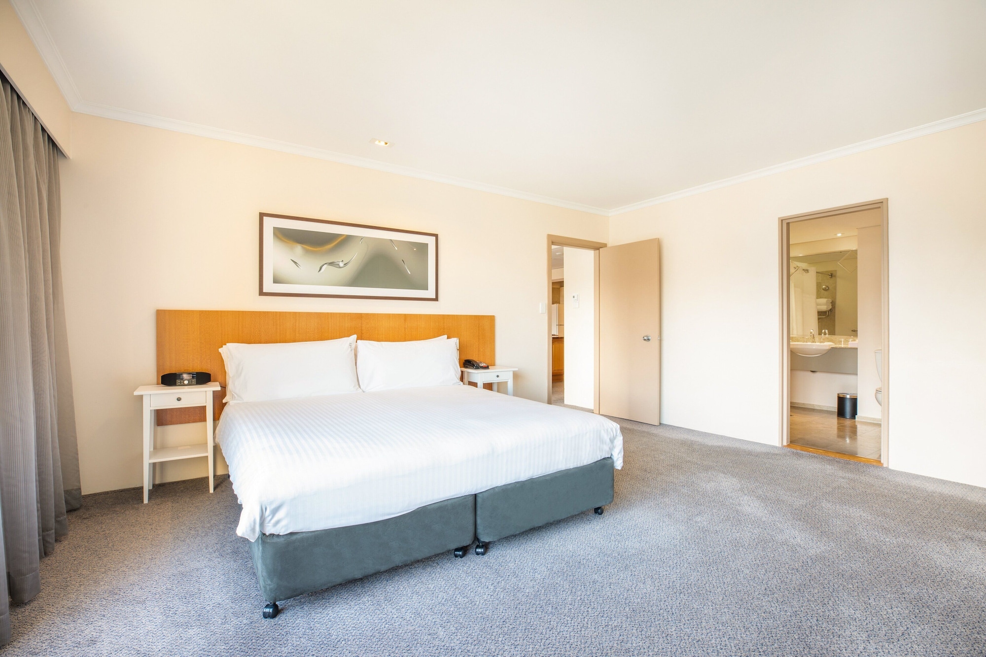 holiday inn sydney potts point by ihg