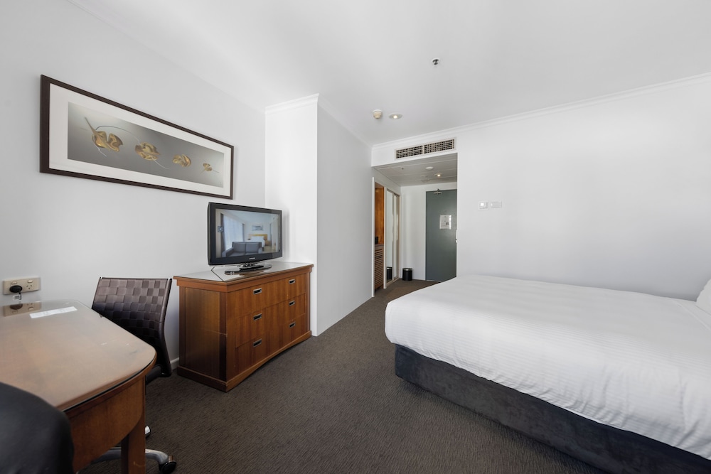holiday inn sydney potts point by ihg
