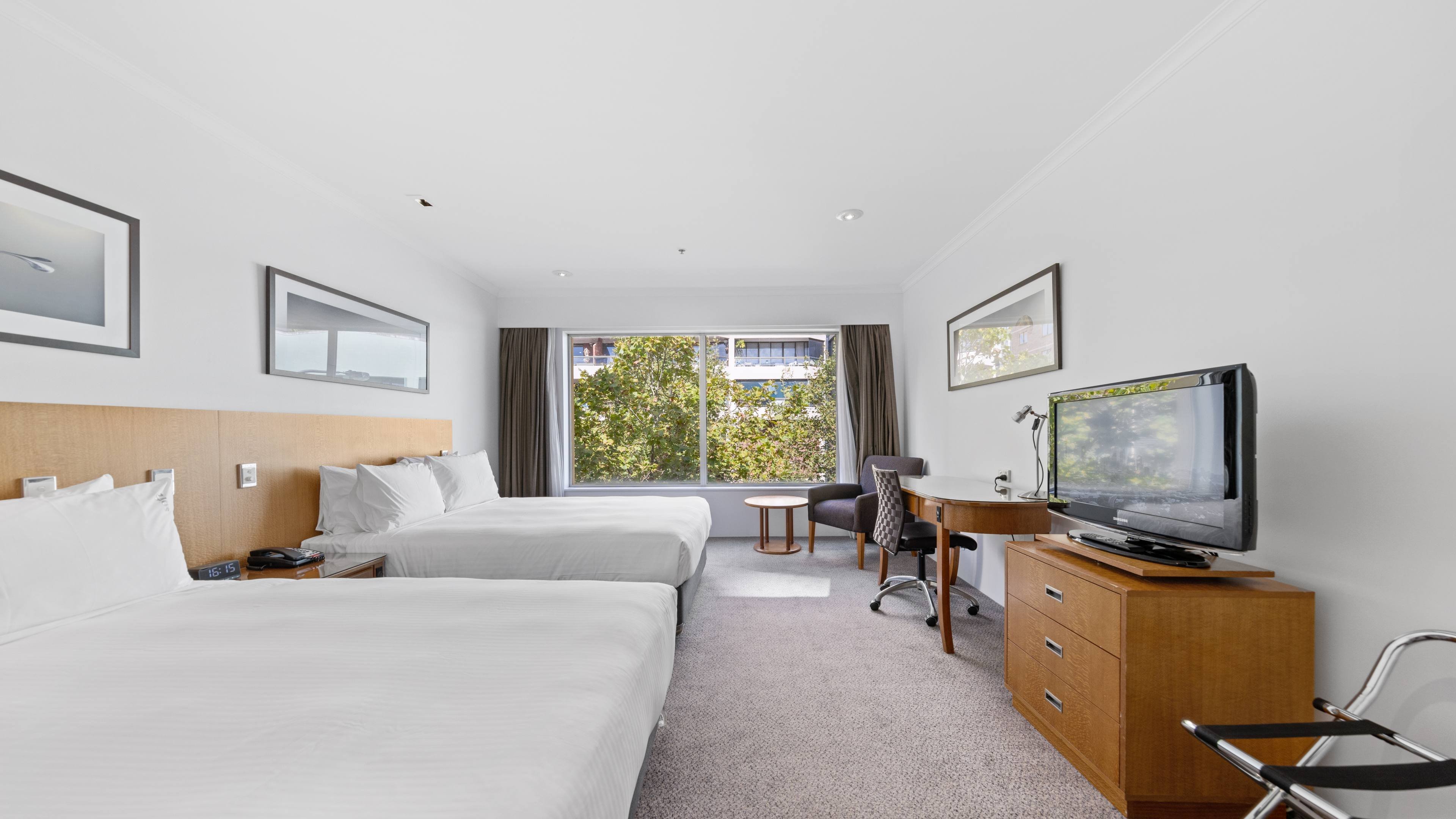 holiday inn sydney potts point by ihg