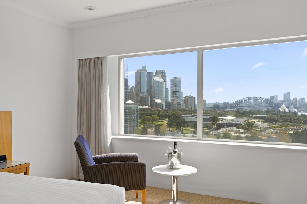 holiday inn sydney potts point by ihg