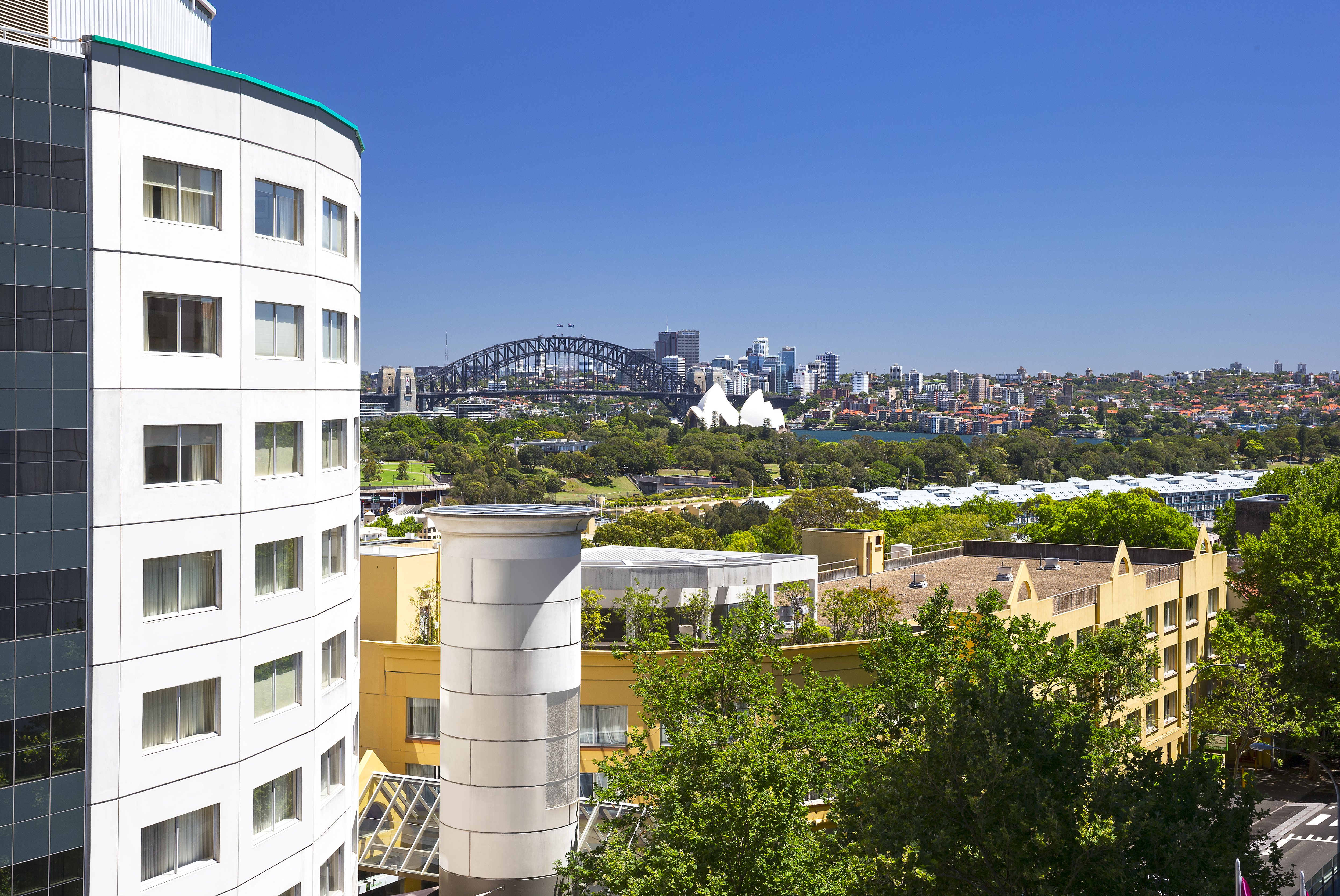 holiday inn sydney potts point by ihg