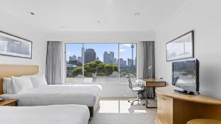 holiday inn sydney potts point by ihg