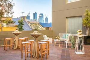 holiday inn sydney potts point by ihg