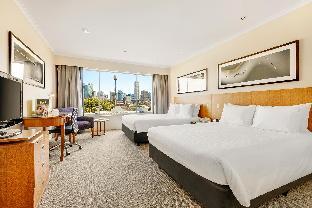 holiday inn sydney potts point by ihg