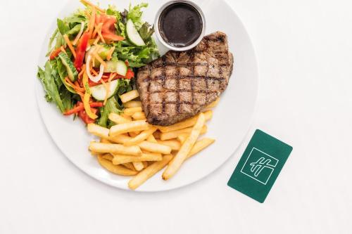 holiday inn sydney potts point by ihg