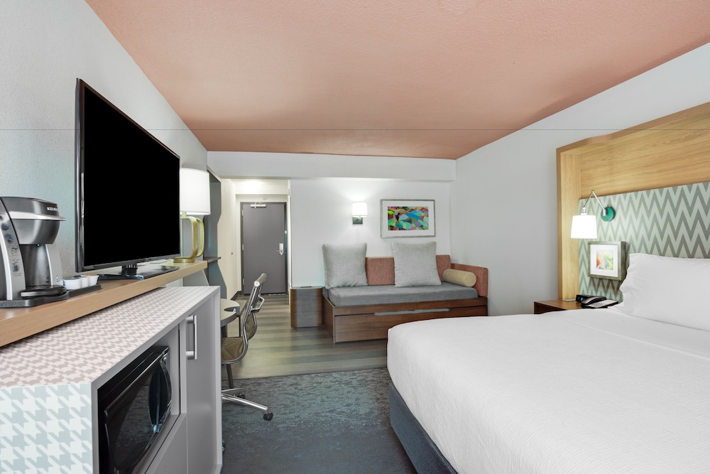 holiday inn roanoke valley view by ihg