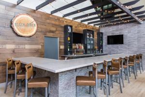 holiday inn roanoke valley view by ihg