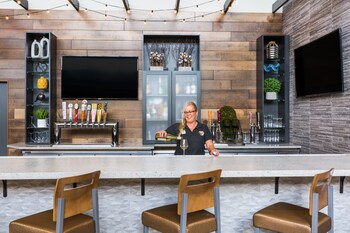 Holiday Inn Roanoke - Valley View By Ihg,Roanoke>>Hollins,3 star