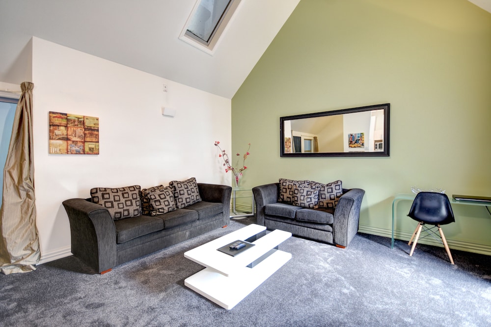 chapel apartments
